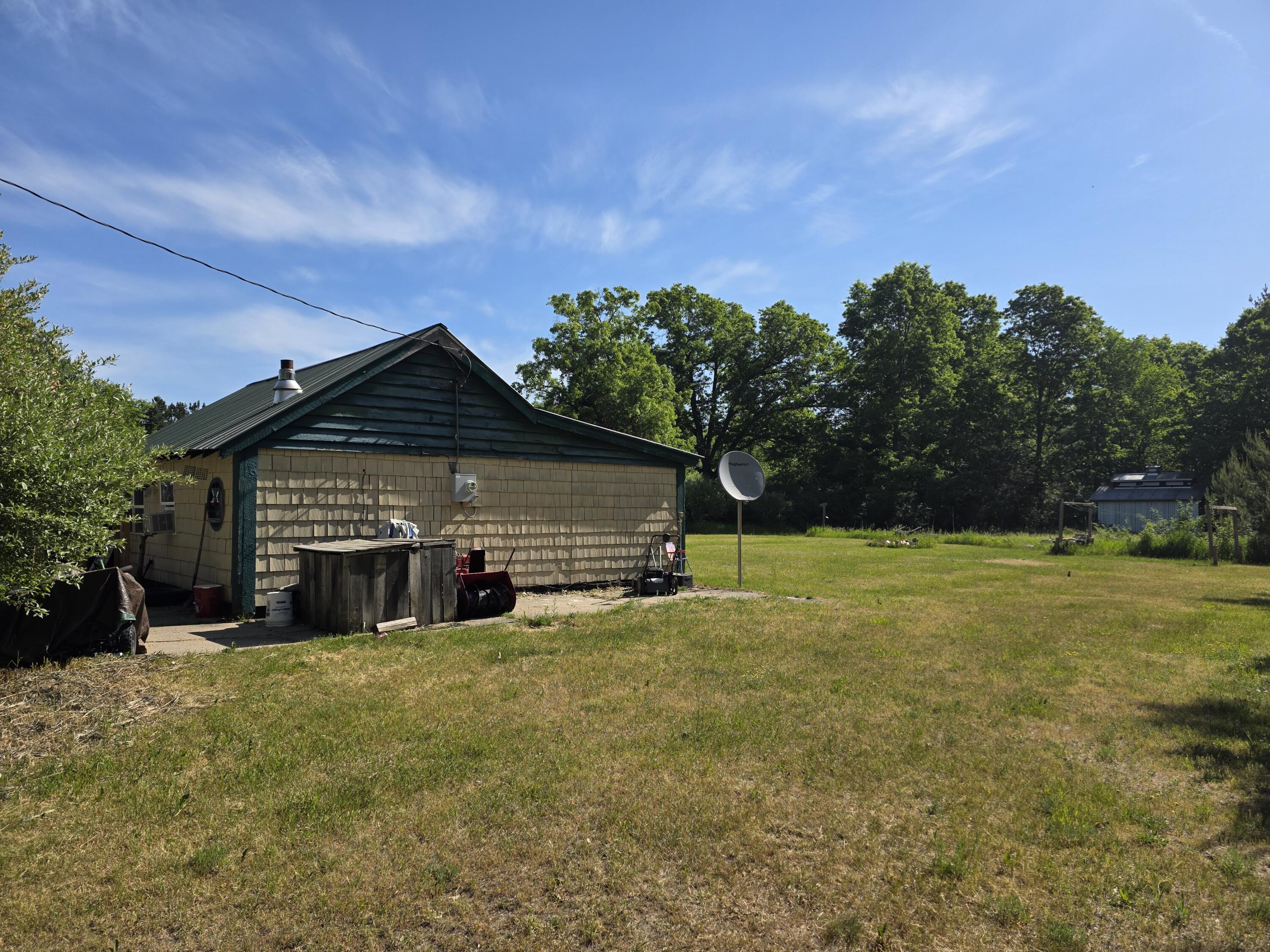 3837 Fawn Road Wellston, MI 49689 - Photo 17 of 21 20260604_100510