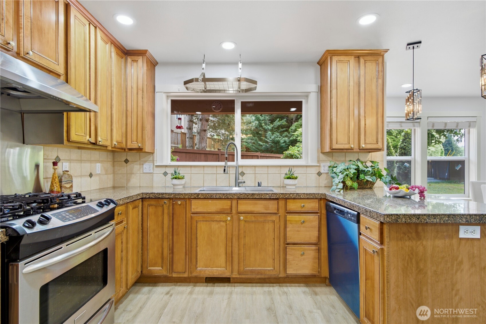 15410 Waynita Way Northeast Bothell, WA 98011 - Photo 14 of 39