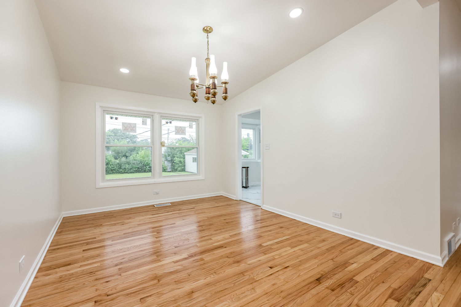 7745 Beckwith Road Morton Grove, IL 60053 - Photo 15 of 41