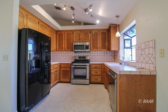 1224 Ann Court Ridgecrest, CA 93555 - Photo 7 of 27 Gallery Image 7