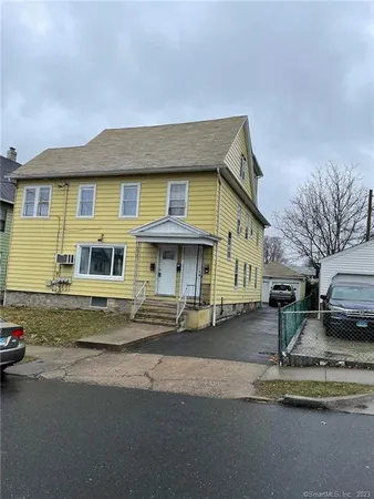 $2,275 | 30 Tremont Avenue, Unit 1, Bridgeport, CT 06606