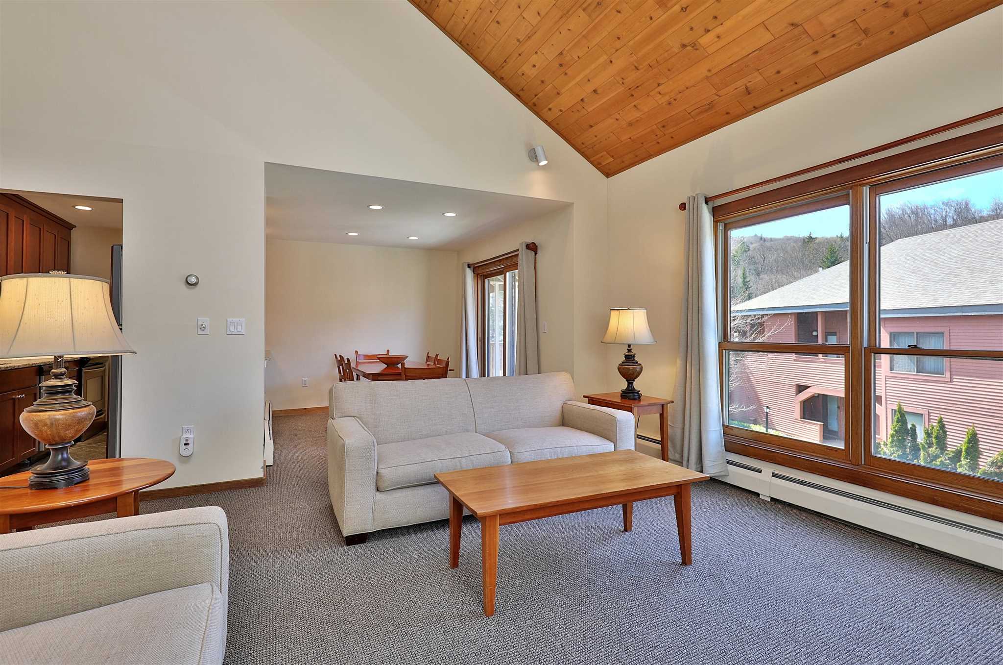 526 East Mountain Road, Unit 48 Killington, VT 05751 - Photo 6 of 33 Gallery Image 6