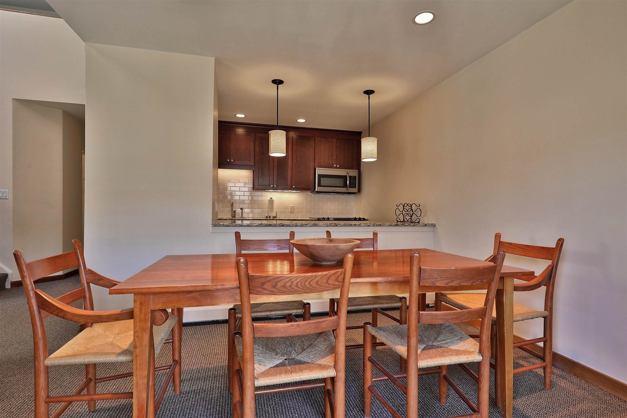 526 East Mountain Road, Unit 48 Killington, VT 05751 - Photo 8 of 33 Gallery Image 8