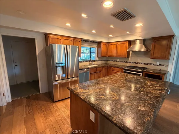 $5,500 | 13381 Epping Way, Tustin, CA 92780