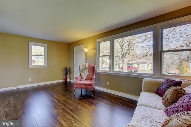 935 Maytown Road Elizabethtown, PA 17022 - Photo 3 of 20