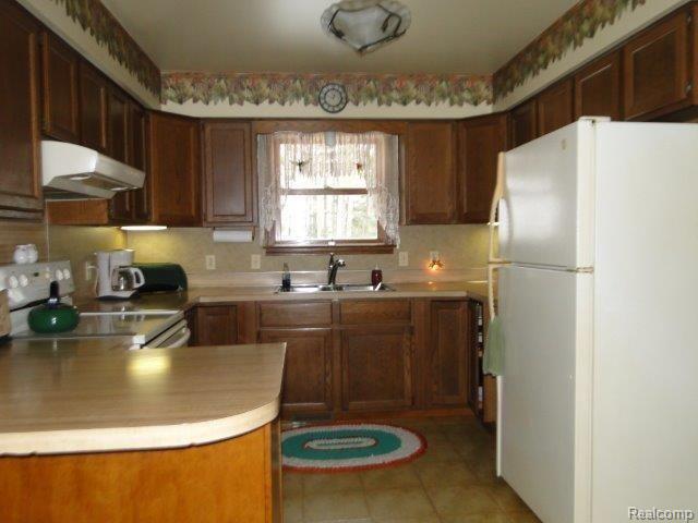5845 Fostoria Road Columbiaville, MI 48421 - Photo 11 of 44 Kitchen 2