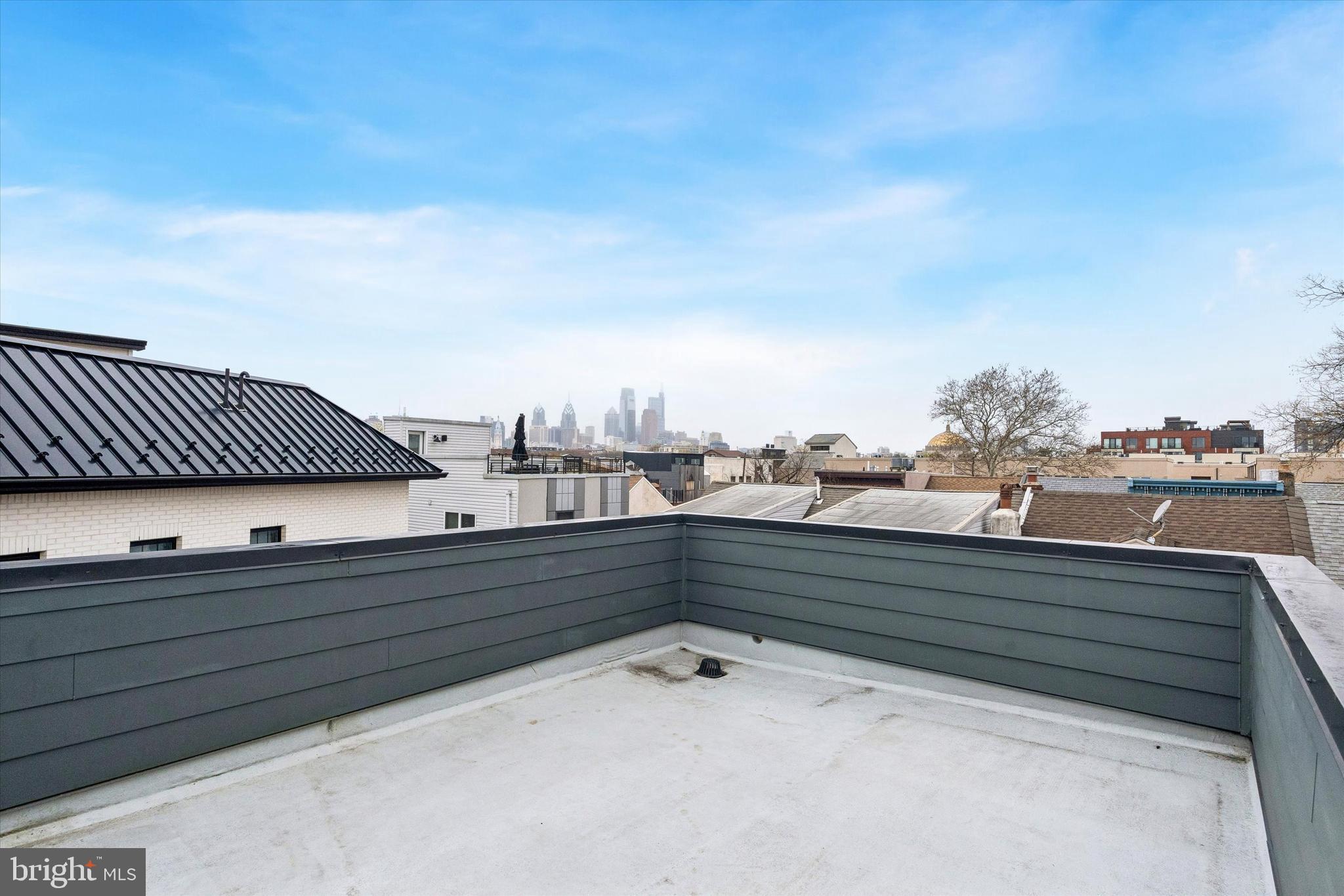 936 North Leithgow Street Philadelphia, PA 19123 - Photo 29 of 40 a view of roof deck with city view