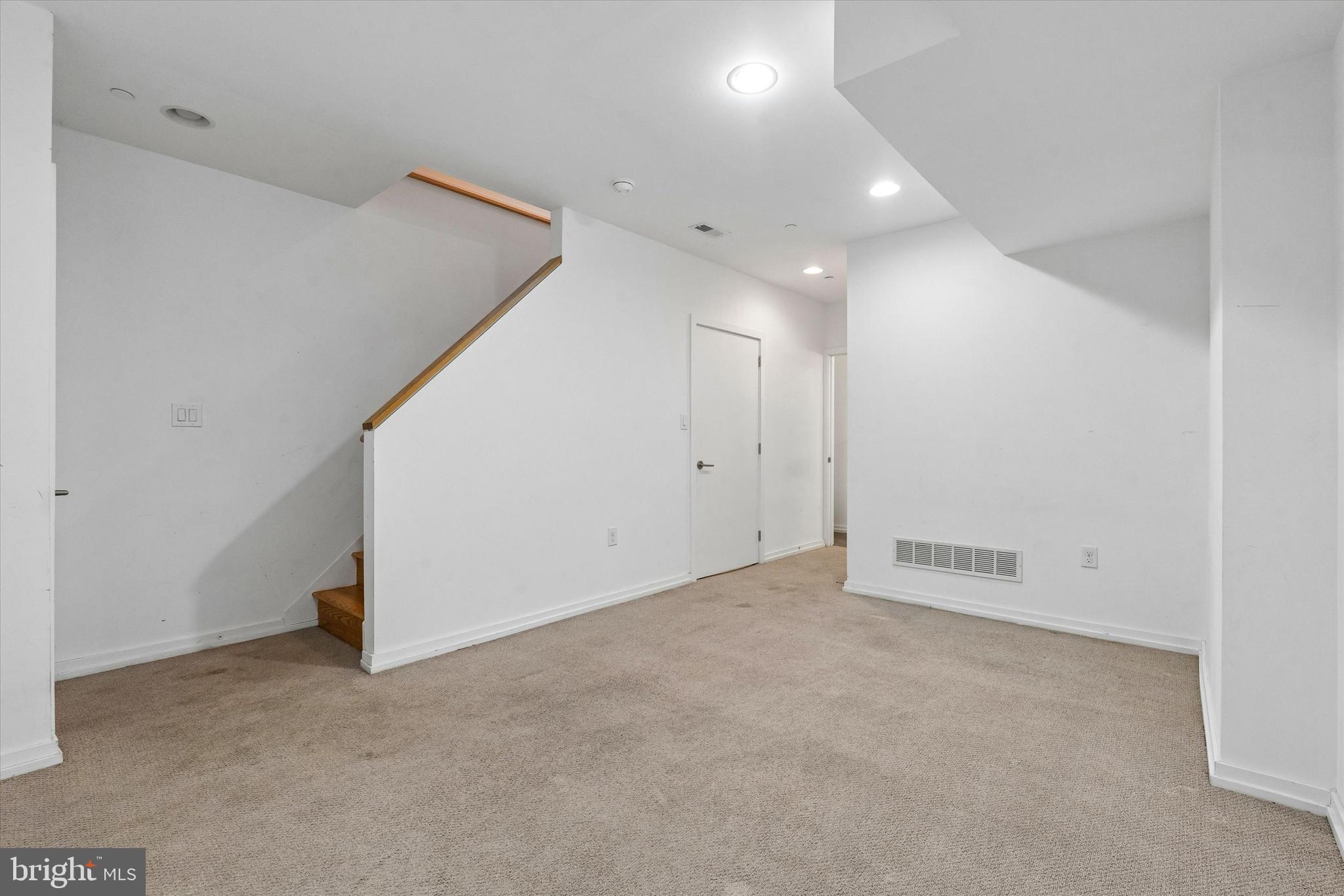 936 North Leithgow Street Philadelphia, PA 19123 - Photo 31 of 40 a view of an empty room
