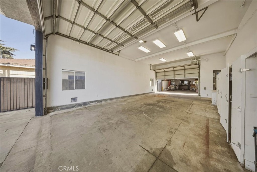 6352 Apache Road Westminster, CA 92683 - Photo 4 of 45