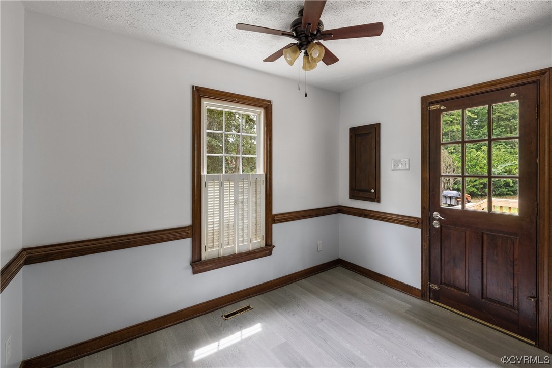 3810 Strawhill Road Richmond, VA 23231 - Photo 10 of 24 Gallery Image 10