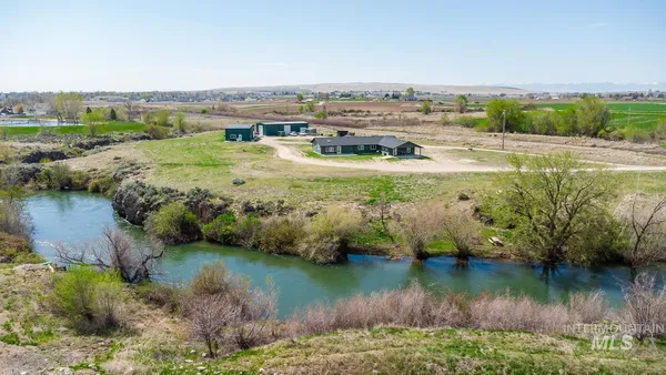 $1,099,000 | 1300 West Big Tree Lane, Kuna, ID 83634