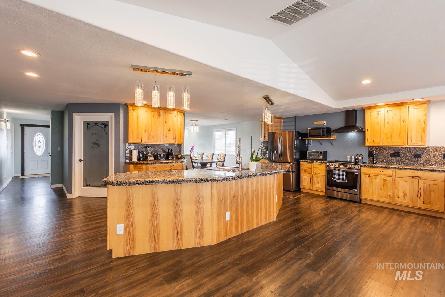 1300 West Big Tree Lane Kuna, ID 83634 - Photo 6 of 41