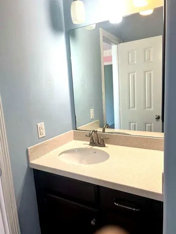 $4,000 | 4522 Millstone Canyon Lane, Sugar Land, TX 77479