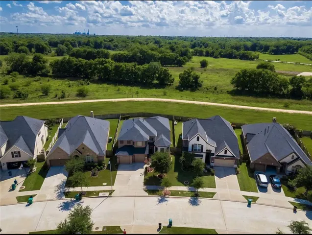 $4,000 | 4522 Millstone Canyon Lane, Sugar Land, TX 77479