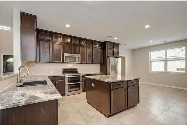 $4,000 | 4522 Millstone Canyon Lane, Sugar Land, TX 77479