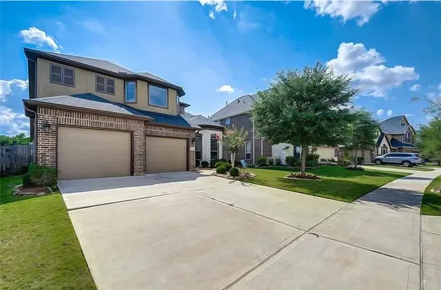 $4,000 | 4522 Millstone Canyon Lane, Sugar Land, TX 77479