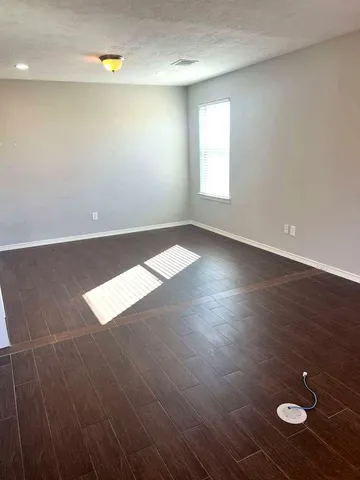 $4,000 | 4522 Millstone Canyon Lane, Sugar Land, TX 77479