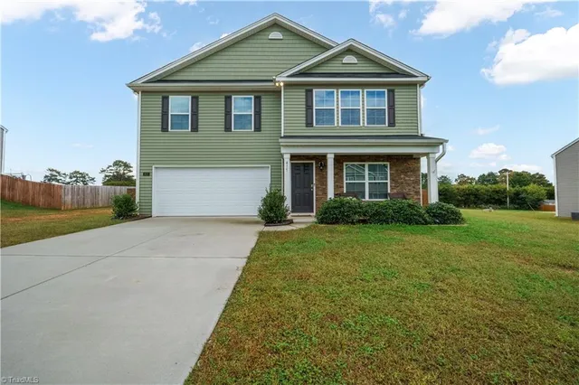$330,000 | 417 Daniel Drive, Lexington, NC 27295