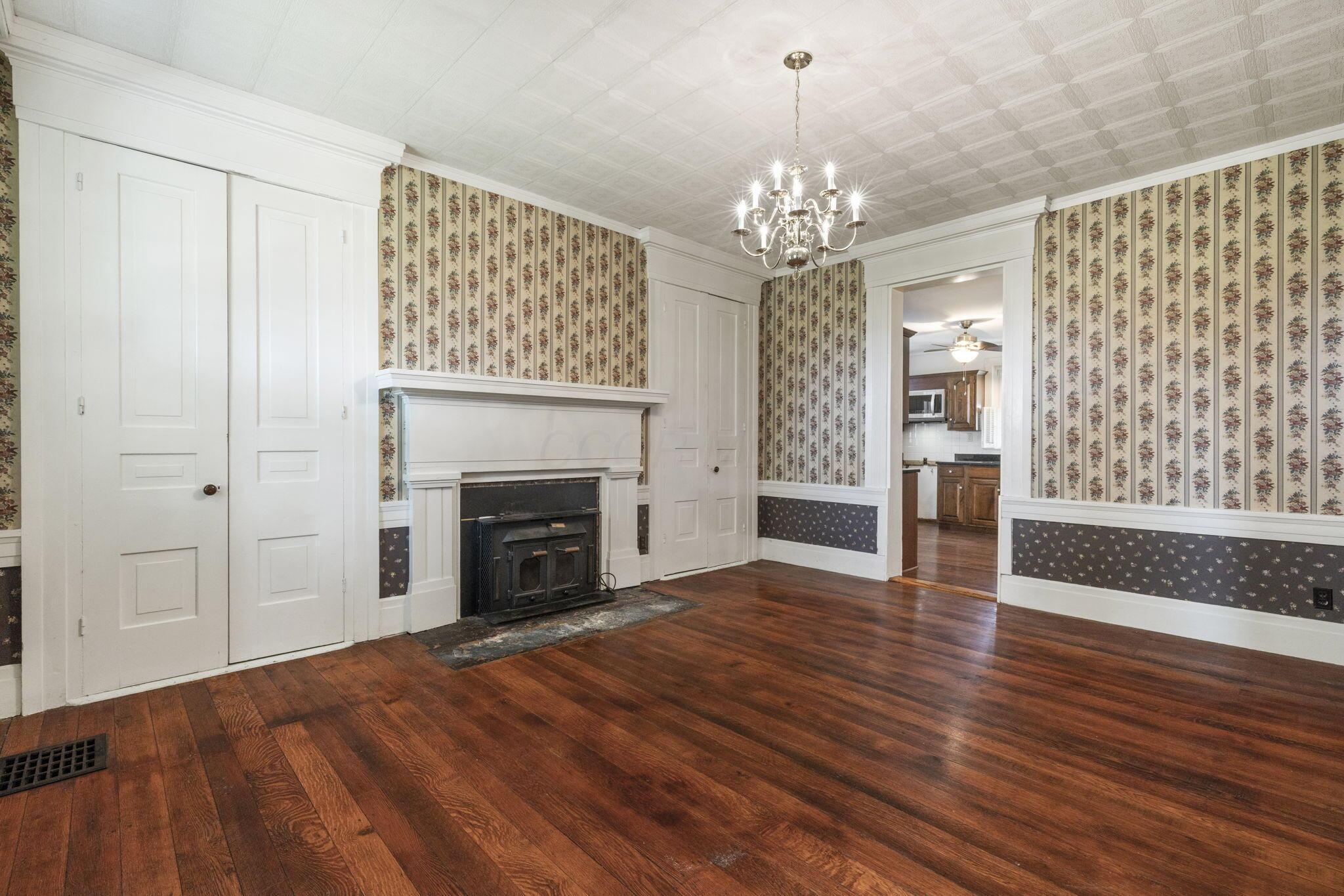 29614 Tarlton Adelphi Road Kingston, OH 45644 - Photo 10 of 60 Dining Area