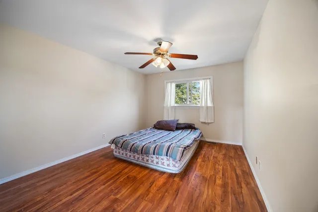 $220,000 | 414 Salem Square, Bolingbrook, IL 60440