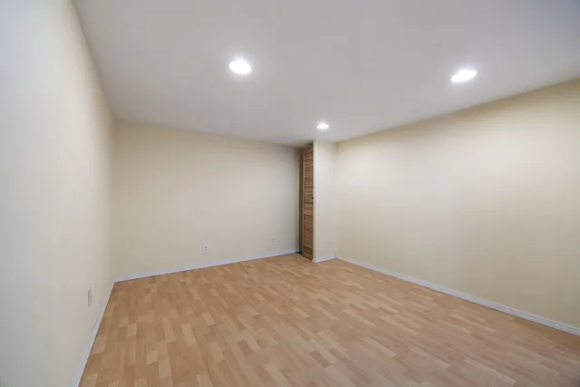 $220,000 | 414 Salem Square, Bolingbrook, IL 60440