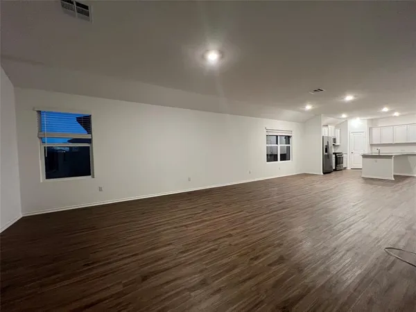 $2,250 | 115 Vintage Drive, San Marcos, TX 78666