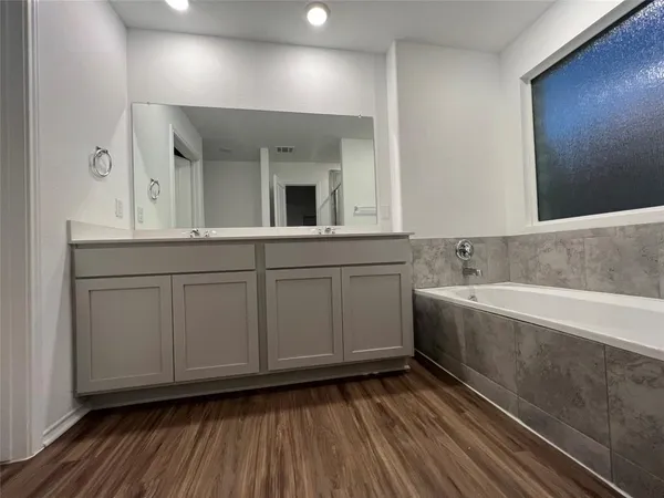 $2,250 | 115 Vintage Drive, San Marcos, TX 78666