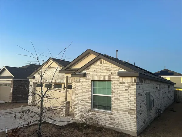 $2,250 | 115 Vintage Drive, San Marcos, TX 78666