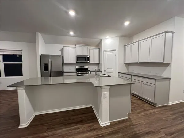 $2,250 | 115 Vintage Drive, San Marcos, TX 78666