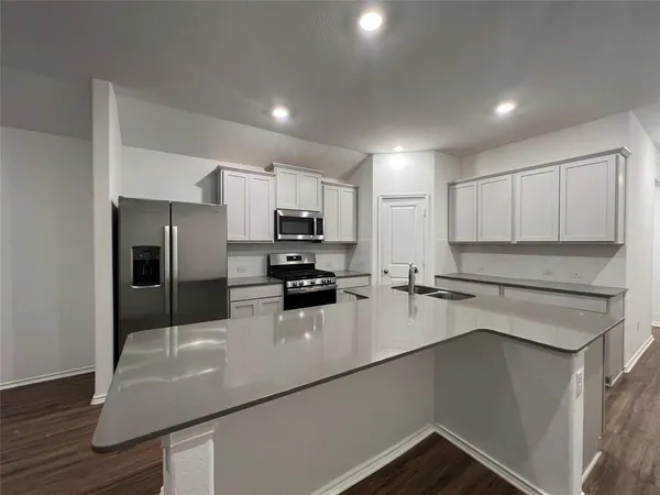 $2,250 | 115 Vintage Drive, San Marcos, TX 78666