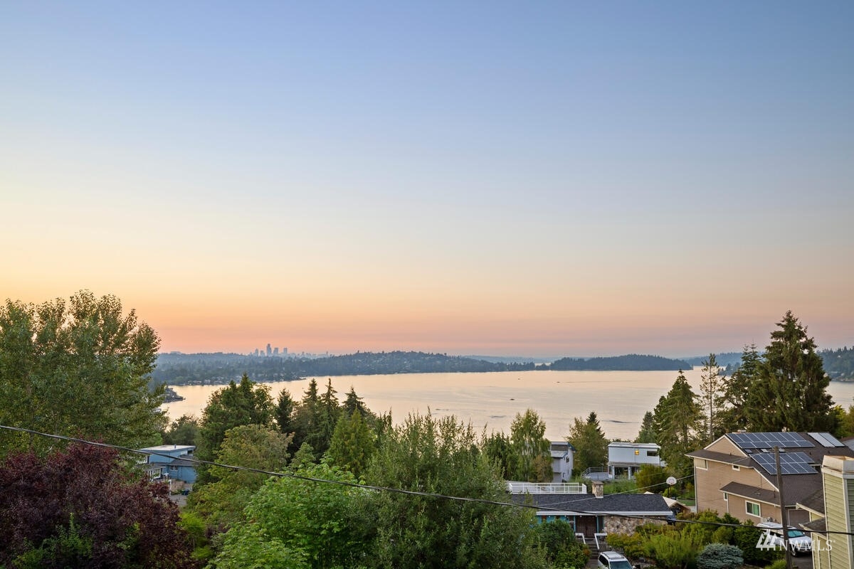 7136 South Sunnycrest Road Seattle, WA 98178 - Photo 1 of 35