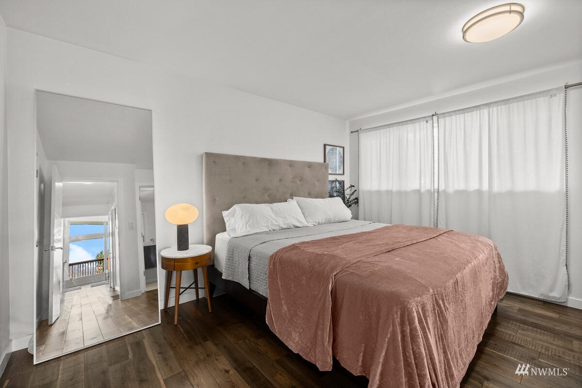 7136 South Sunnycrest Road Seattle, WA 98178 - Photo 13 of 35
