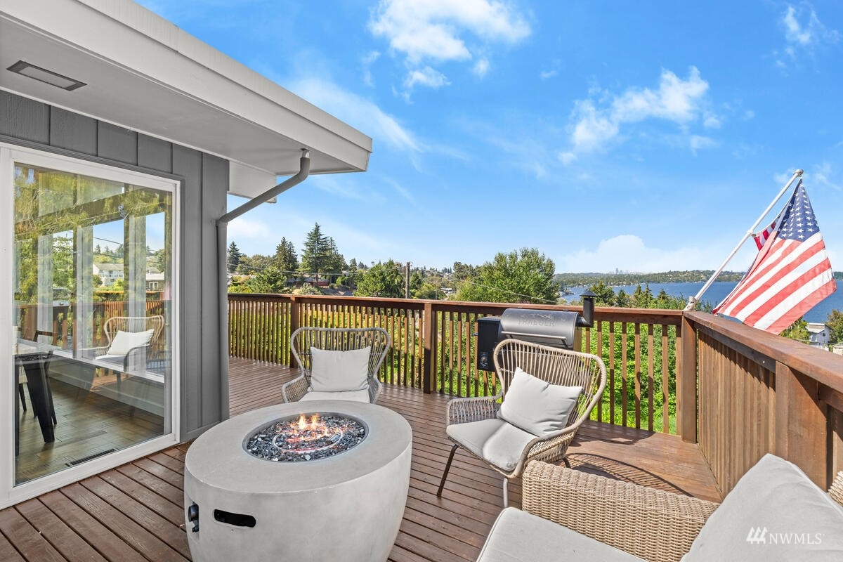 7136 South Sunnycrest Road Seattle, WA 98178 - Photo 31 of 35