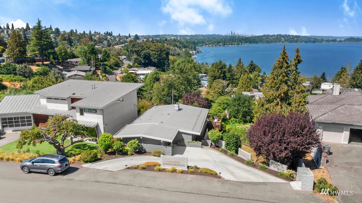 7136 South Sunnycrest Road Seattle, WA 98178 - Photo 32 of 35
