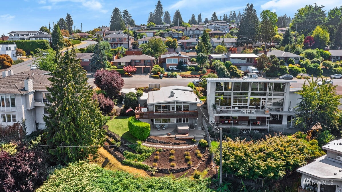 7136 South Sunnycrest Road Seattle, WA 98178 - Photo 33 of 35