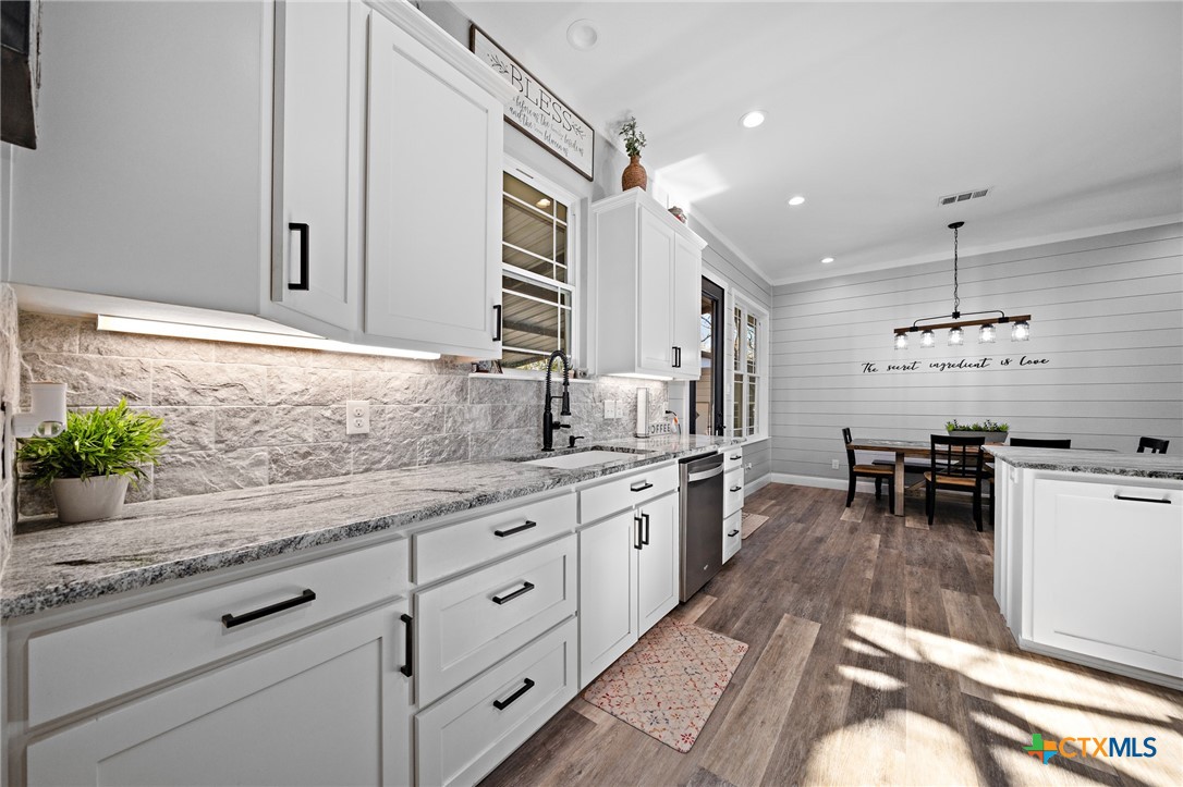 523 River Park Road McGregor, TX 76657 - Photo 13 of 43