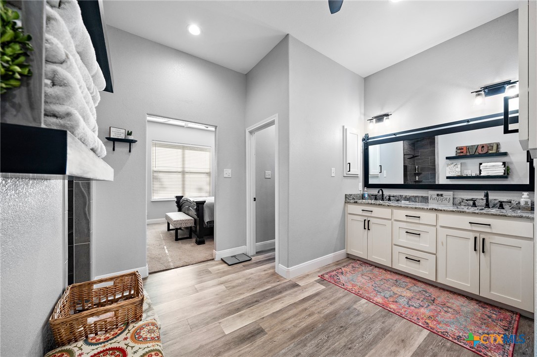 523 River Park Road McGregor, TX 76657 - Photo 15 of 43