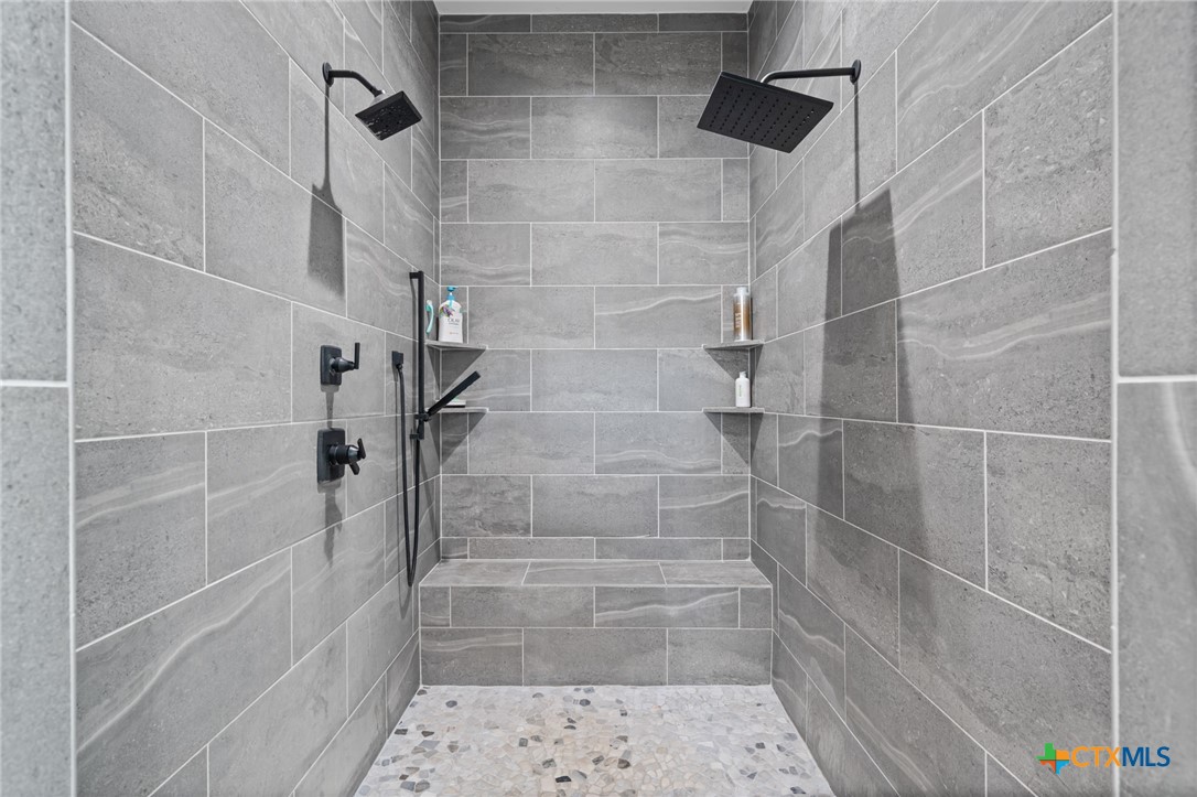 523 River Park Road McGregor, TX 76657 - Photo 17 of 43