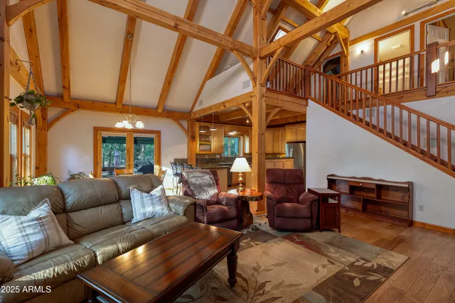 a view of entryway and hall