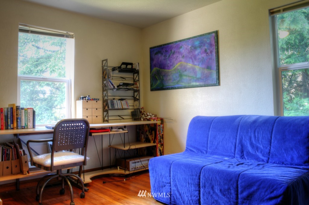 10816 Rustic Road South Seattle, WA 98178 - Photo 10 of 18