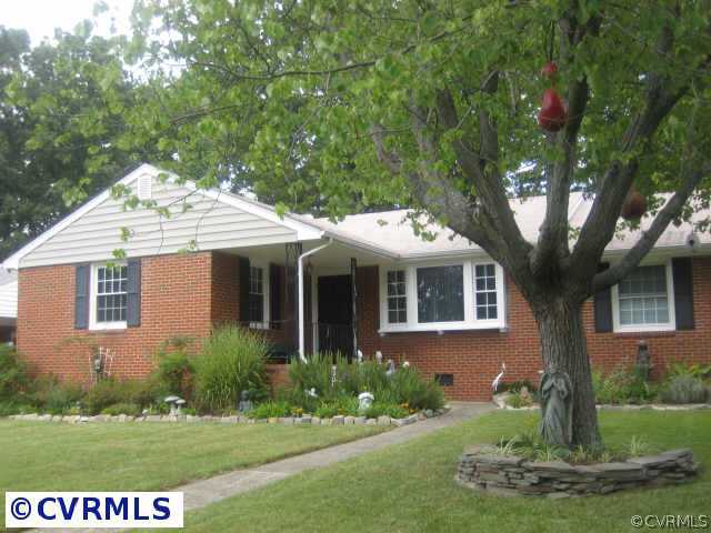 9306 Overhill Road Richmond, VA 23229 - Photo 1 of 10 Exterior Front - Brick Ranch in the Heart of the West End!