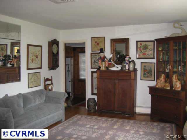 9306 Overhill Road Richmond, VA 23229 - Photo 5 of 10 Other - Lots of Room for Entertaining!