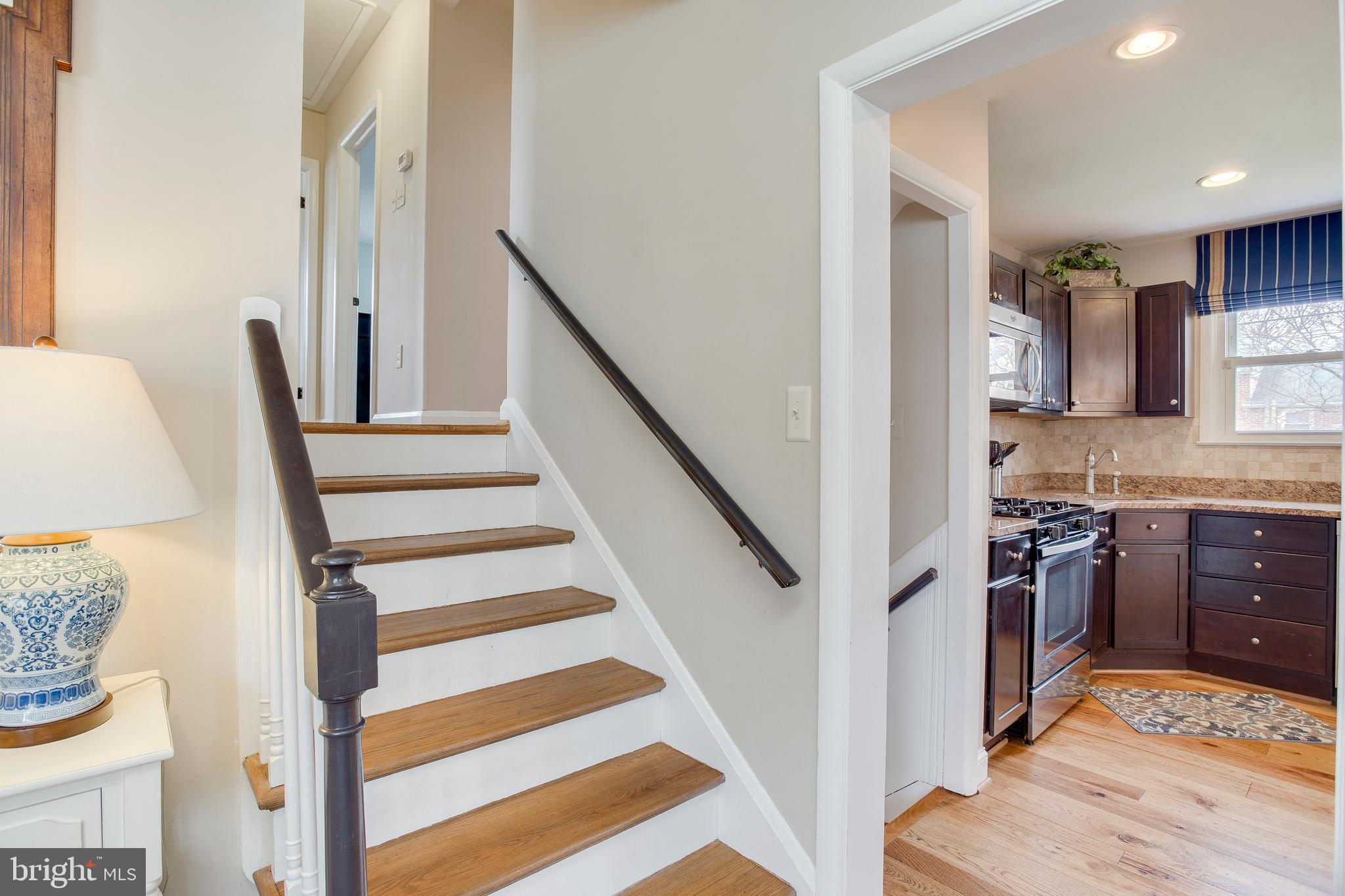 202 Rollingdale Road Baltimore, MD 21228 - Photo 28 of 47 Steps to Bedroom level