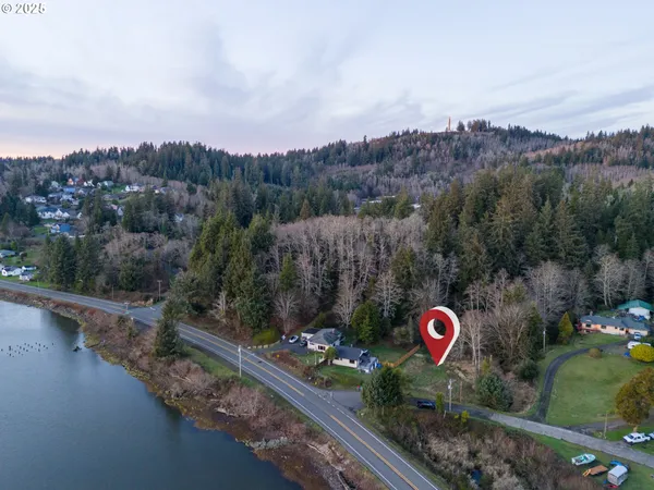 a view of a outdoor space