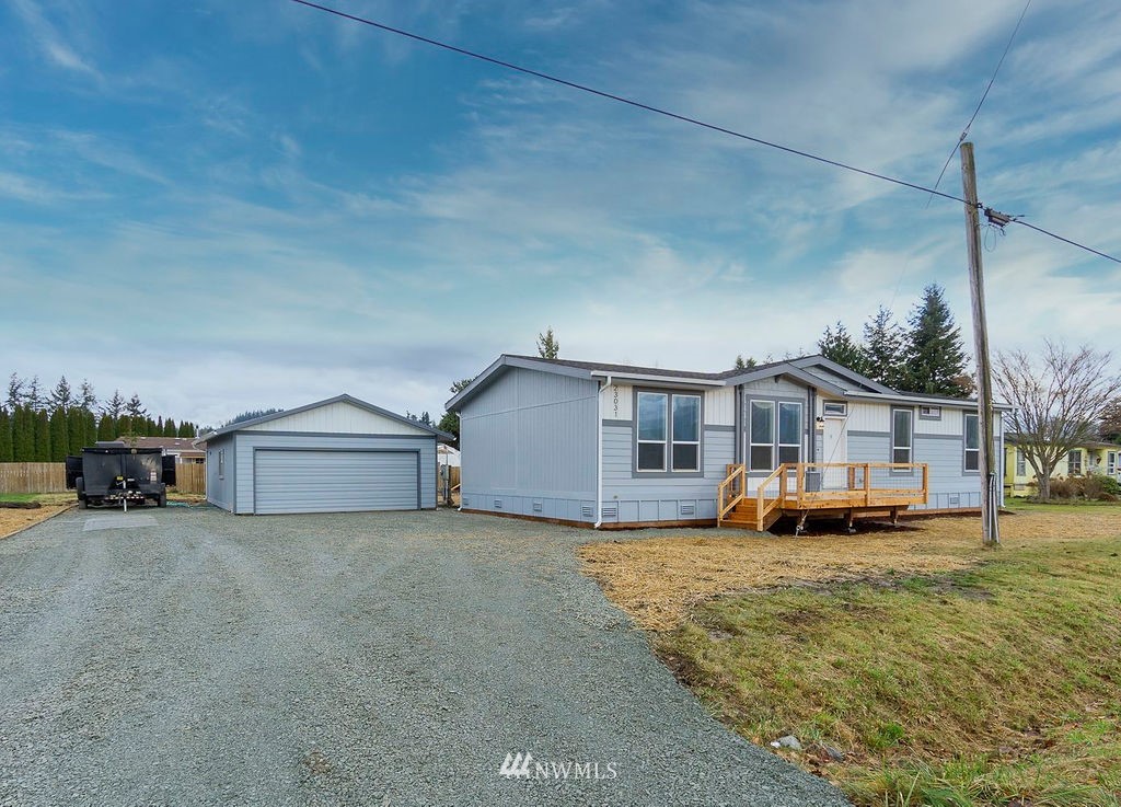 23031 East Jones Road Sedro-Woolley, WA 98284 - Photo 2 of 32 Gallery Image 2