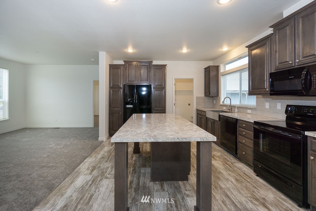 23031 East Jones Road Sedro-Woolley, WA 98284 - Photo 11 of 32 Gallery Image 11