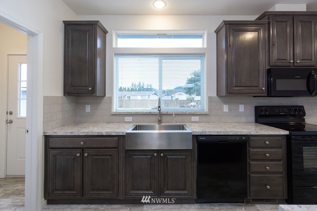 23031 East Jones Road Sedro-Woolley, WA 98284 - Photo 14 of 32 Gallery Image 14