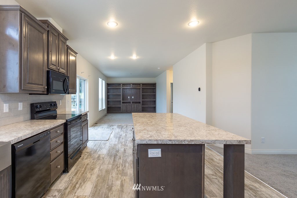 23031 East Jones Road Sedro-Woolley, WA 98284 - Photo 17 of 32 Gallery Image 17