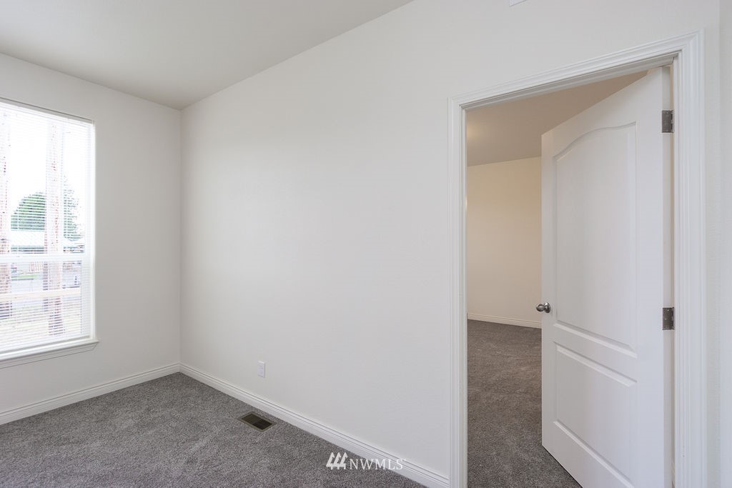 23031 East Jones Road Sedro-Woolley, WA 98284 - Photo 22 of 32 Gallery Image 22