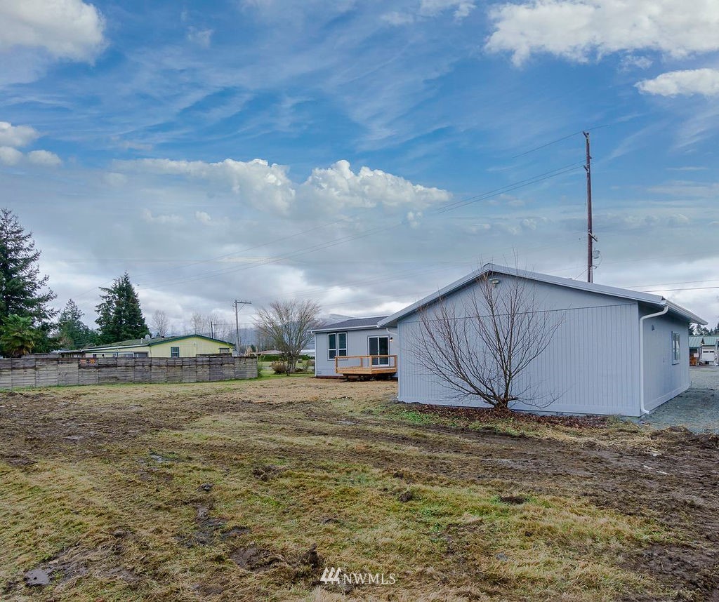 23031 East Jones Road Sedro-Woolley, WA 98284 - Photo 5 of 32 Gallery Image 5